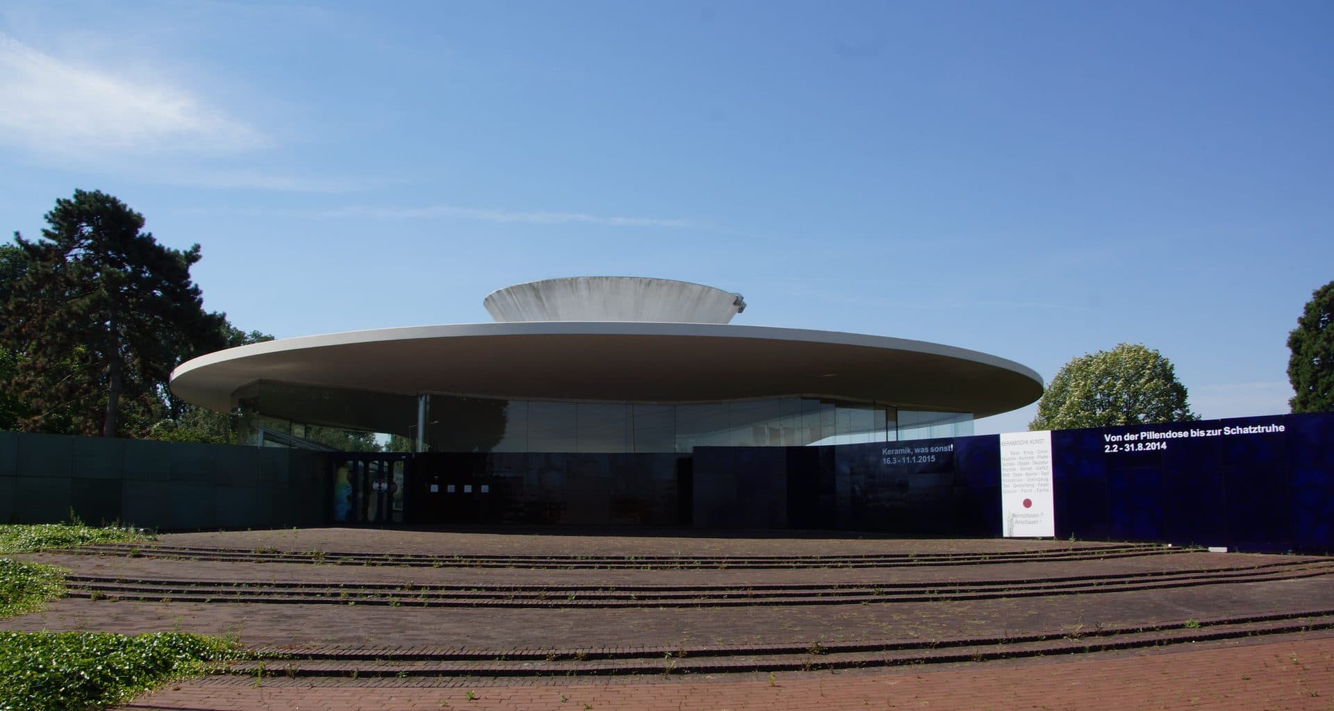 Keramion in Frechen, das markante runde Keramikmuseum aus den 1970er-Jahren